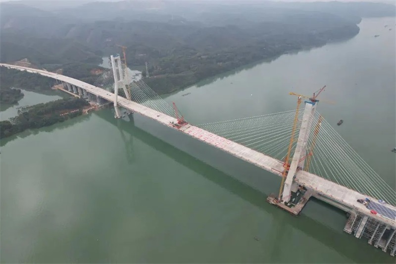 科技赋能，看看中铁四局这个路桥项目的标准化工地长什么样？